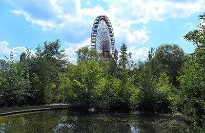 Riesenrad im Spreepark von weitem